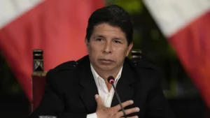 Presidente do Peru dissolve o Congresso e estabelece governo de emergência; da RFI