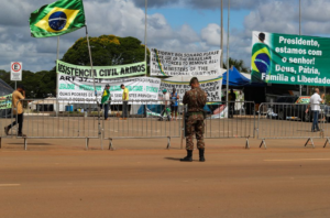 Em jantar com Toffoli e aliados, Bolsonaro se recusou a desmobilizar atos golpistas, por Julia Lindner e Beatriz Bulla/O Estado de São Paulo