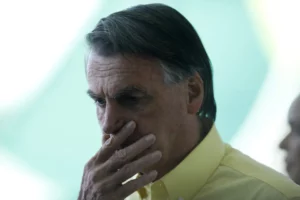 A meta da defesa de Jair Bolsonaro: sobreviver a 2023, por Bela Megale/O Globo