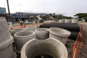 Planos sanitários da ditadura se esfarelaram no seu declínio, por Naief Haddad/Folha de São Paulo