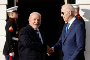 Lula propõe a Biden governança global para clima em visita à Casa Branca, por Patrícia Campos Mello e Thiago Amâncio/Folha de São Paulo