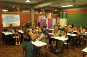 Porto Alegre: Abertas as inscrições de concurso público para professores de diversas habilitações