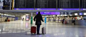 Greve em aeroportos alemães faz cancelar milhares de voos, da Deutsche Welle