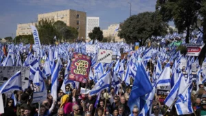 Democracia ameaçada: Protesto contra reforma jurídica leva 90 mil a Jerusalém; da RFI