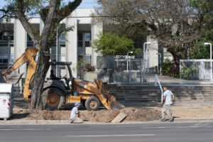 Porto Alegre: Projeto cria 65 cargos e extingue 296 da Administração Direta