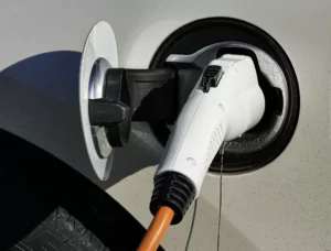 Anfavea pede ao governo fim de isenção de Imposto de Importação para carros elétricos, por Marli Olmos/Valor Econômico