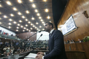 Leite destaca educação, saúde e combate à pobreza, por Diego Nuñez/Jornal do Comércio