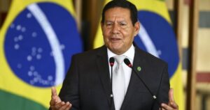 Mourão assina CPMI e garante apoio do Senado para investigar atos de 8 de janeiro; Flávio Pereira/O Sul