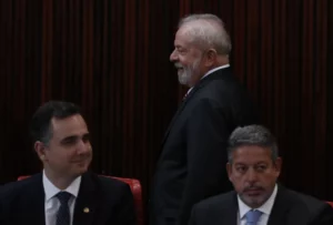 Para solucionar impasse entre Lira e Pacheco, governo deve transformar MPs da Funasa e do Carf em projetos de lei, por Lauriberto Pompeu/O Globo