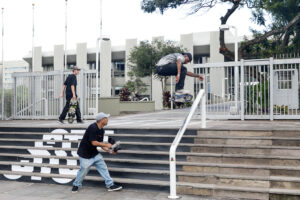 Porto Alegre: STU National: Desafio do Corrimão da Câmara reúne gerações de skatistas