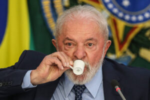 Lava Jato faz 9 anos, definha e tem Lula e Renan no topo de investigações arquivadas, por Matheus Teixeira/Folha de São Paulo