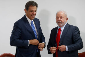 Lula teme acusação de estelionato eleitoral em debate sobre nova regra fiscal, por Catia Seabra e Idiana Tomazelli/Folha de São Paulo