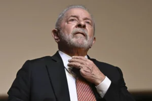 60 dias de Lula: oposição critica economia e aliados defendem política social, por Raphael Felice/Correio Braziliense