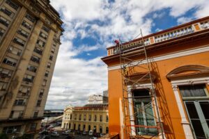 Tintas Renner inclui a cor do Paço Municipal da capital em seu mix de cores em homenagem aos 251 anos da cidade