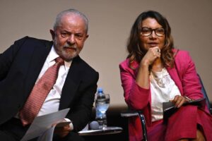 Governo gasta R$ 65 mil com sofá e R$ 42 mil com cama para Lula e Janja no Alvorada, por Renato Machado e Marianna Holanda/Folha de São Paulo