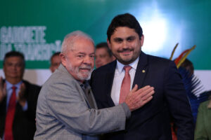 Ministro das Comunicações desativa empresa de haras após crise e encontro com Lula, por Flávio Ferreira e Mateus Vargas/Folha de São Paulo