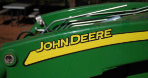 Grupo SLC compra nove lojas John Deere e cresce em máquinas/Money Times