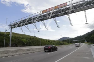 Para garantir pedágio baixo em leilões de rodovias, União poderá pagar parte das obras de concessões, por Manoel Ventura/O Globo