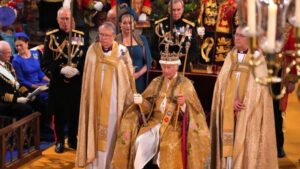 Coroação de Charles 3º: os 5 desafios do novo rei, da BBC
