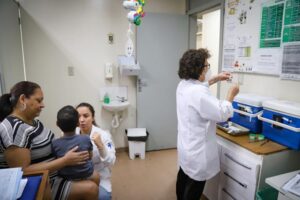 Porto Alegre: Vacinação contra gripe será ampliada para pessoas com mais de 50 anos nesta segunda