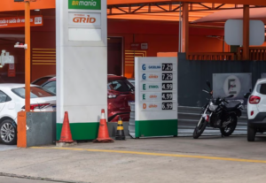 Petrobras reduz em R$ 0,40 o preço da gasolina; R$ 0,44 o diesel; e R$ 0,69 o gás de cozinha/O Estado de São Paulo