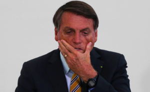 ‘Vacinadora’ de Bolsonaro nega ter imunizado ex-presidente, por Breno Pires/Revista Piauí