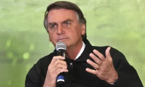 Bolsonaro fala sobre operação: ‘Cartão de vacina’/Revista Oeste