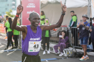 Queniano e brasileira vencem a 38ª Maratona Internacional de Porto Alegre