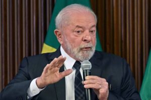 Programa de carro popular do governo Lula já usou 60% dos recursos disponíveis, por Victoria Azevedo/Folha de São Paulo