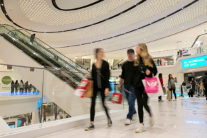 Como as compras online e as lojas de bairro estão matando os shopping centers nos EUA, por Sara Soteras i Acosta/O Estado de São Paulo