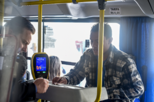 Porto Alegre: Aprovado projeto que permite recarga do TRI por PIX e QR Code