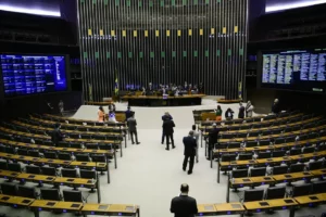 Governo acelera pagamento de emendas às vésperas de votação sobre Zanin e regra fiscal no Senado, por Camila Turtelli/O Globo