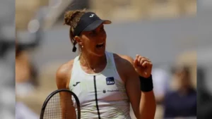 De virada, Bia Haddad Maia vence tunisiana e vai à semi de Roland Garros/Band