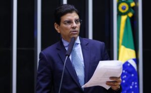 Câmara aprova punição a quem se recusar a abrir conta ou conceder crédito a pessoa politicamente exposta