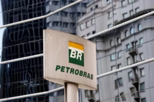 JPMorgan eleva recomendação para Petrobras devido à redução do risco/Forbes