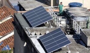 Brasil chega a 2 milhões de placas solares em telhados e terrenos