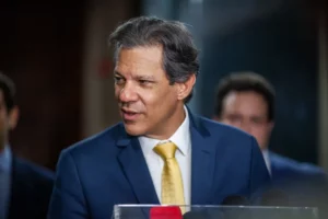 Haddad promete projeto exclusivo para mudanças na folha de pagamento; Fazenda descarta crédito pra IVA, por Victoria Abel/O Globo