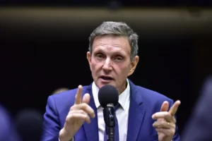 Madero, Outback e outros: Crivella é o deputado federal que mais gastou com alimentação no 1º semestre de 2023, por Nelson Lima Neto/O Globo