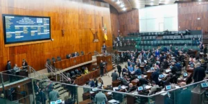 PEC do Hino é retomada na Assembleia do RS, por Taline Oppitz/Correio do Povo