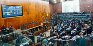 PEC do Hino promete acirrar ânimos na Assembleia Legislativa do RS, por Taline Oppitz/Correio do Povo