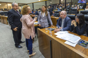 Porto Alegre: Aprovadas alterações em gratificação de servidores da Fazenda