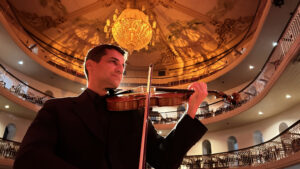 Porto Alegre:  Orquestra Theatro São Pedro recebe o solista Camilo da Rosa Simões dia 31 de agosto