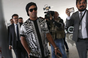 Ronaldinho Gaúcho poderá ficar em silêncio na CPI das Criptomoedas