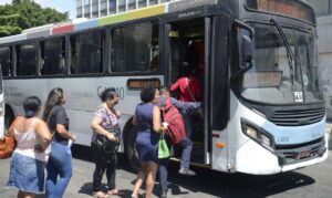 Menor preço faria mais brasileiros usarem transporte público, diz CNI