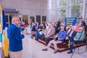 RS: Troféu Liberdade é entregue ao jornalista Julio Ribeiro