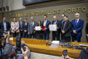 Porto Alegre: Eduardo Leite recebe título de Cidadão e Comenda Porto do Sol