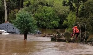 Chuvas intensas afetam ao menos 78 cidades de Santa Catarina