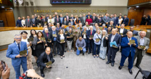 Porto Alegre: Legislativo entrega Troféu Câmara 250 Anos para 36 homenageados