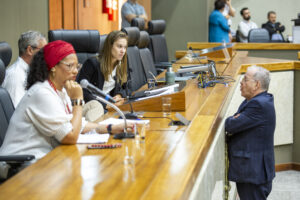 Porto Alegre: CPIs da Educação ouvem servidores da prefeitura