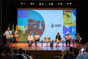 Canoas: Seminário de Inovação com prefeito português debate sistemas de participação